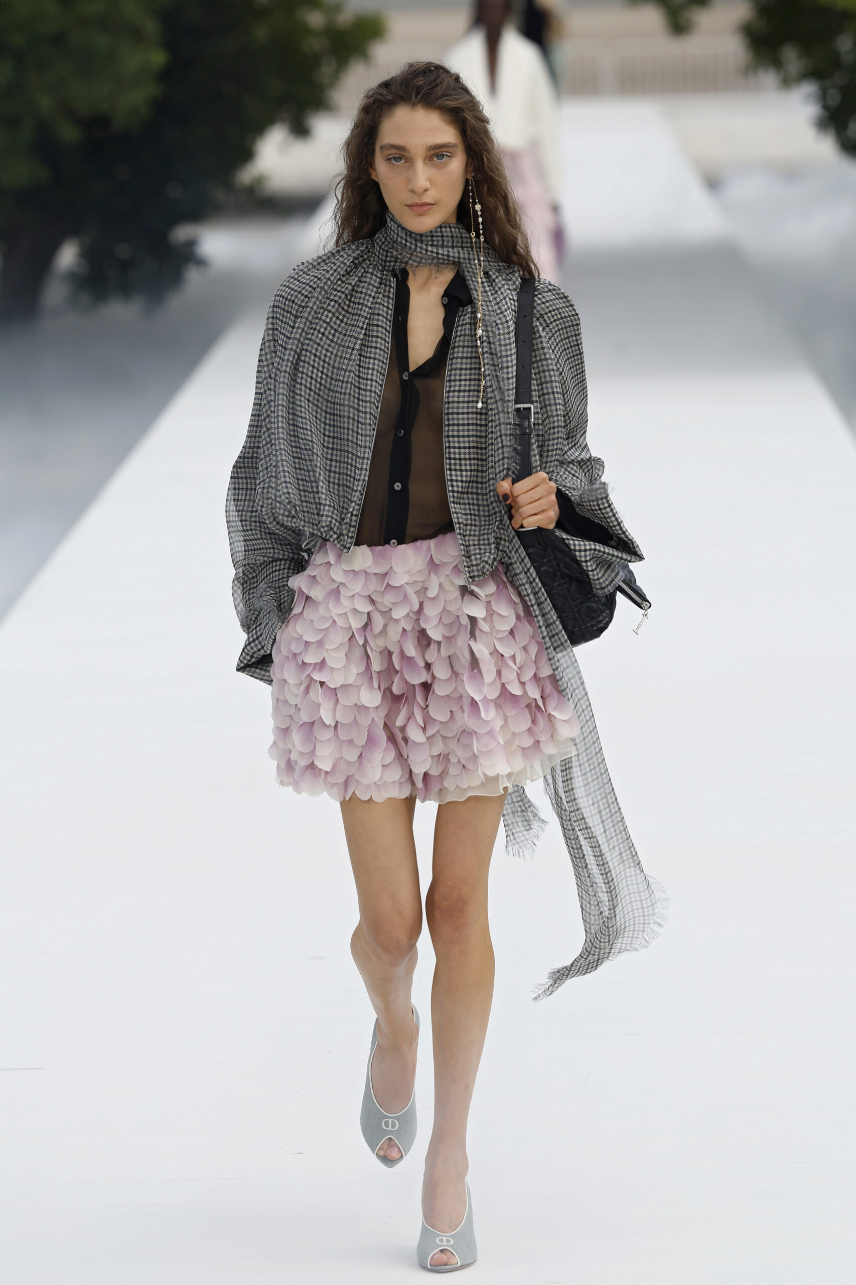 Dior SS27: Η καρδιά της σύγχρονης γκαρνταρόμπας-1
