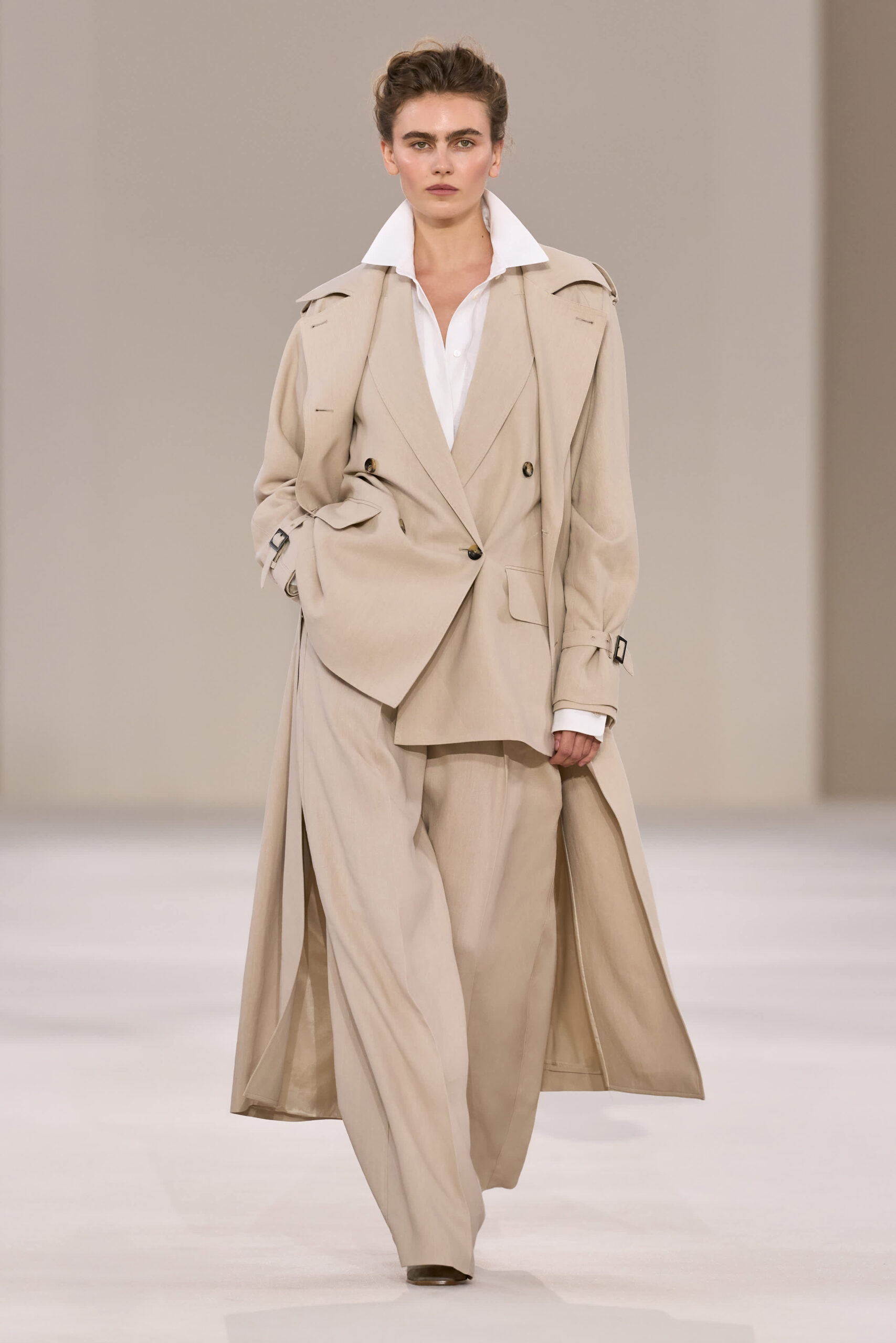 Max Mara Far Horizon SS27: Η κομψότητα αποκτά πνεύμα περιπέτειας-6