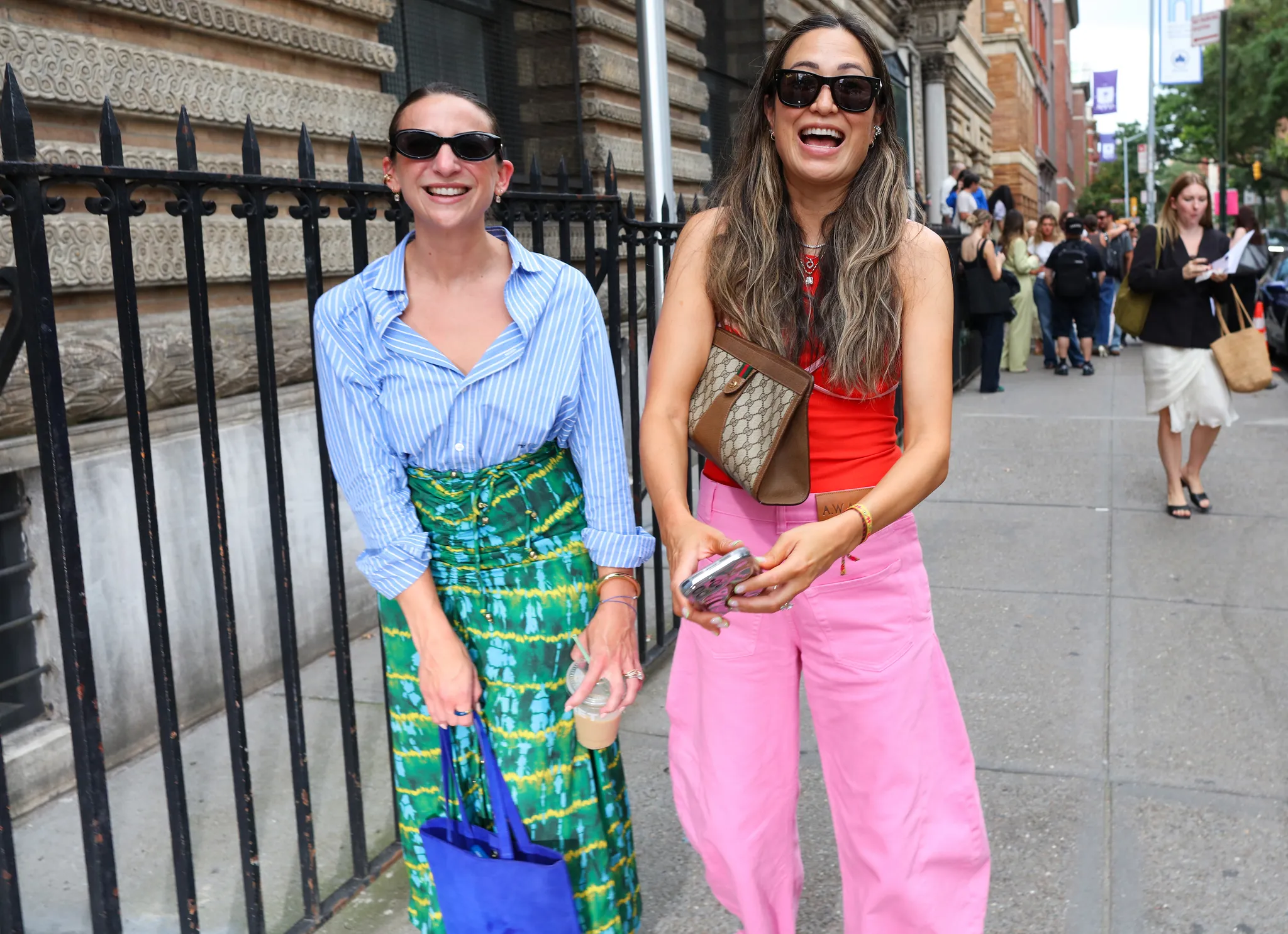 Τι φορούν τώρα στη Νέα Υόρκη; Το street style απαντά χρώμα-23