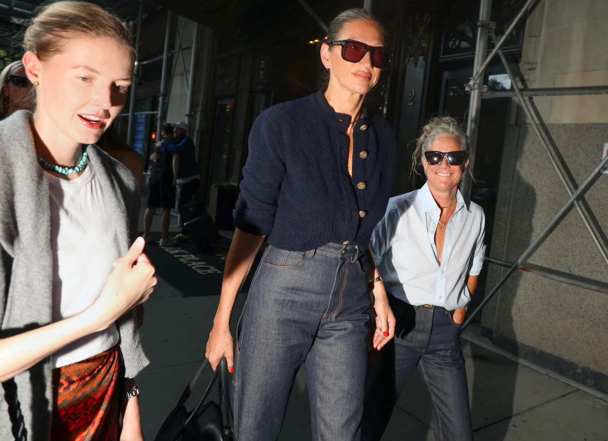 Τι φορούν τώρα στη Νέα Υόρκη; Το street style απαντά χρώμα-11