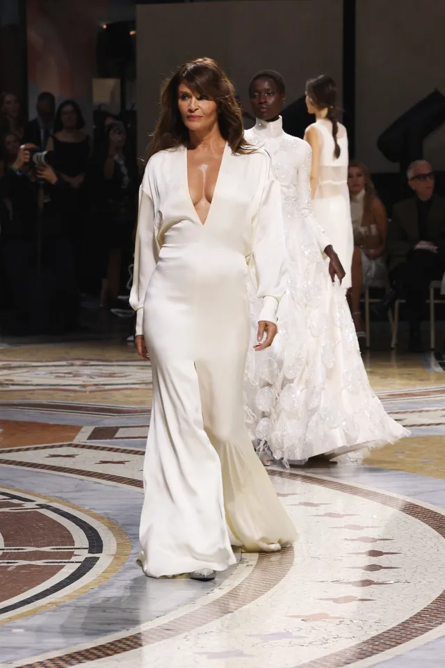 Vogue World 2026: Milan, όλα τα top models στο catwalk-12