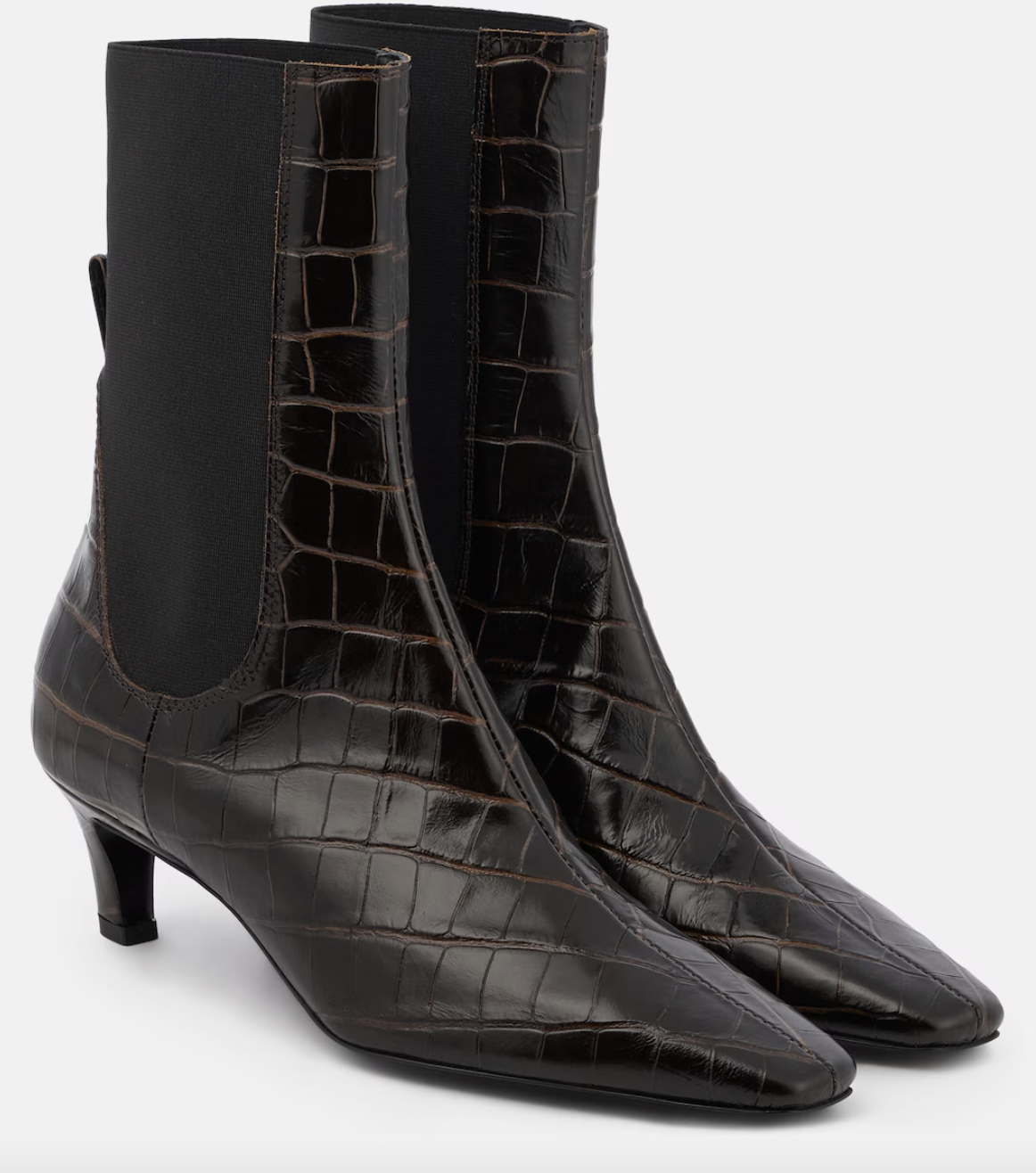 Kitten heel boots: Eίναι η βασική αγορά για το φθινόπωρο του 2026-4
