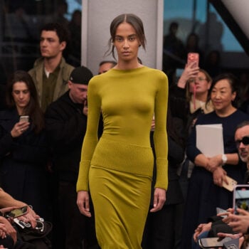 φορέματα-ο-οδηγός-με-τα-5-dress-trends-που-θα-ορίσο-413579