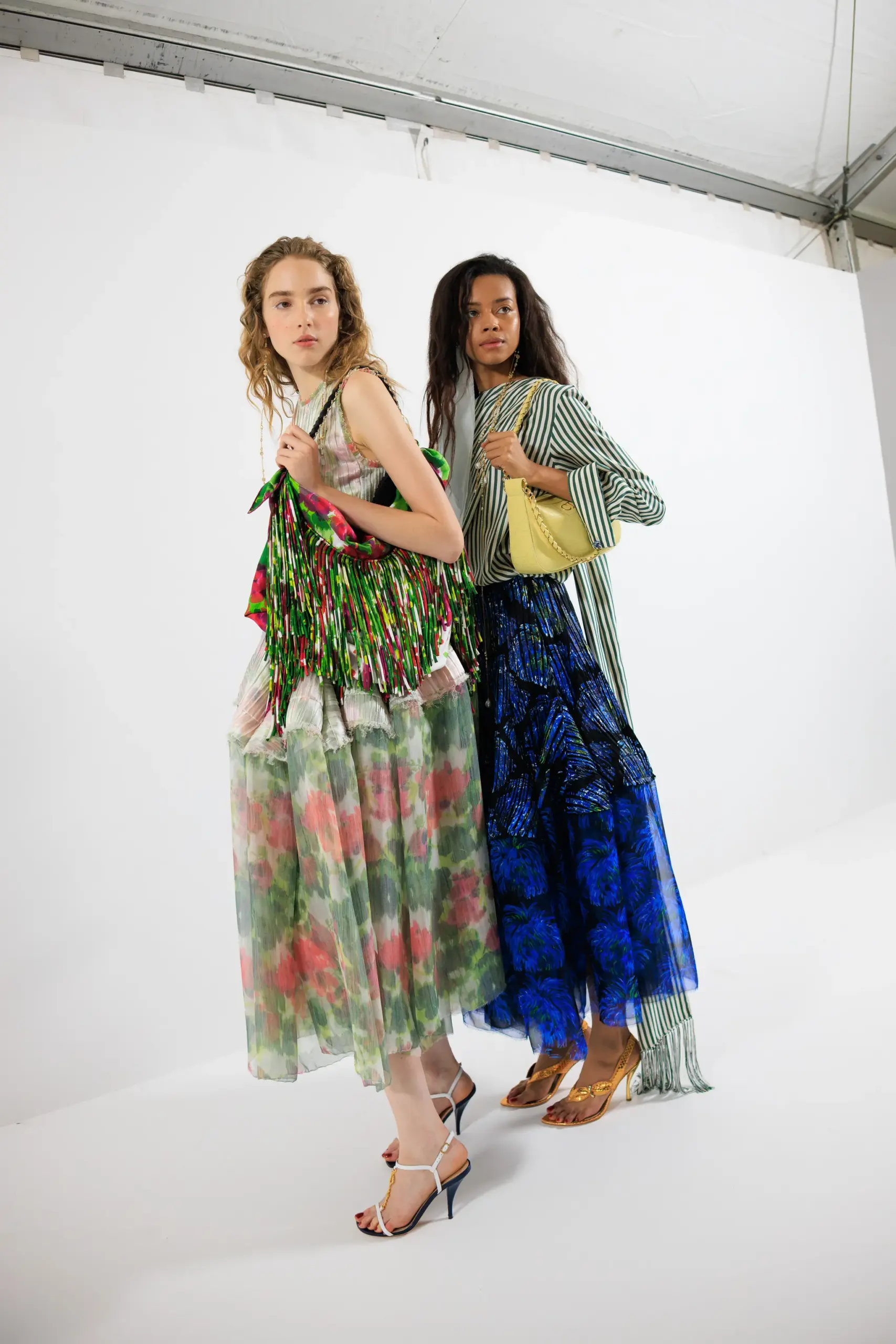 Εβδομάδα Μόδας Παρισιού SS27: Οι καλύτερες backstage στιγμες-53