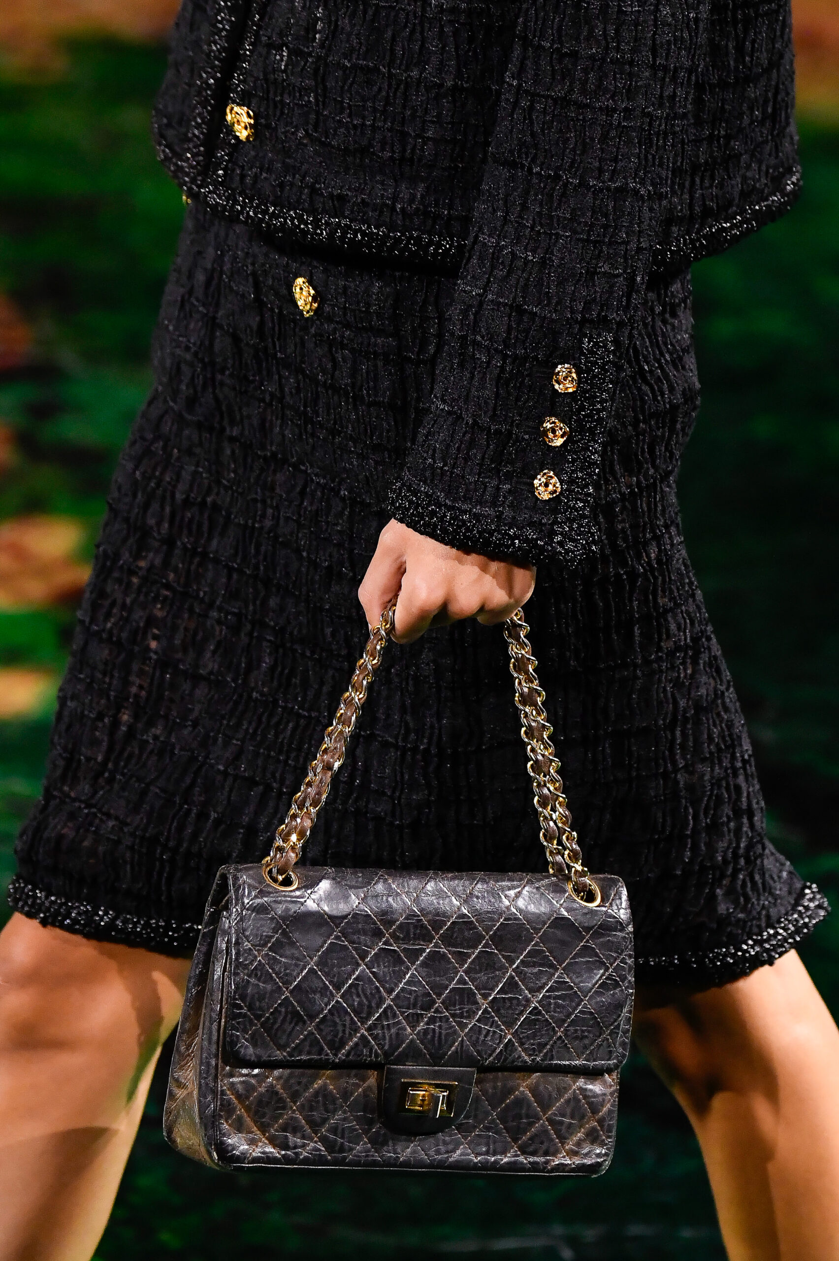 H προσωπική 2.55 τσάντα της Gabrielle Chanel ανέβηκε στην πασαρέλα, 70 χρόνια μετά-1