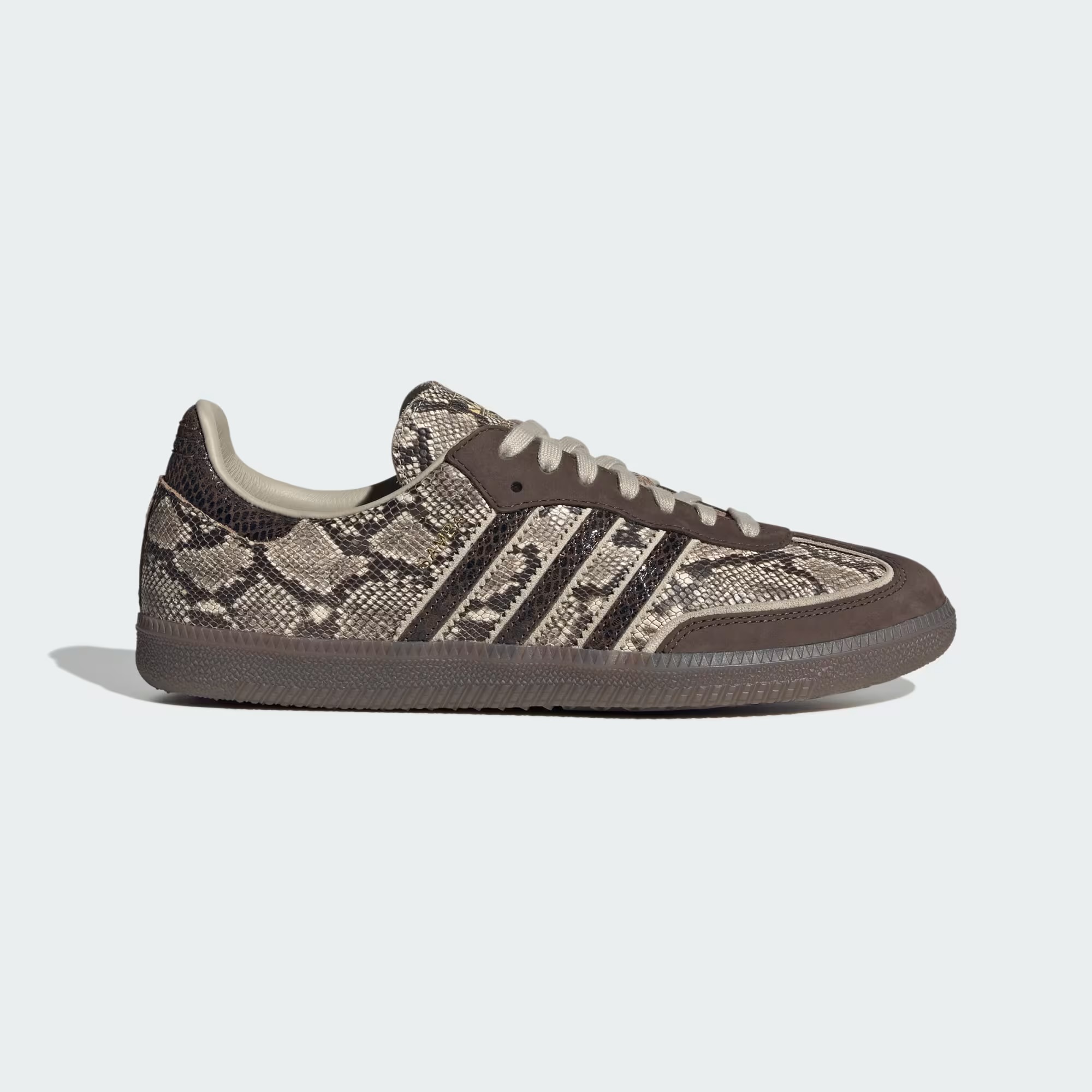Καφέ sneakers: Η Vogue επιλέγει τις 4 τάσεις για το φθινόπωρο 2026-4