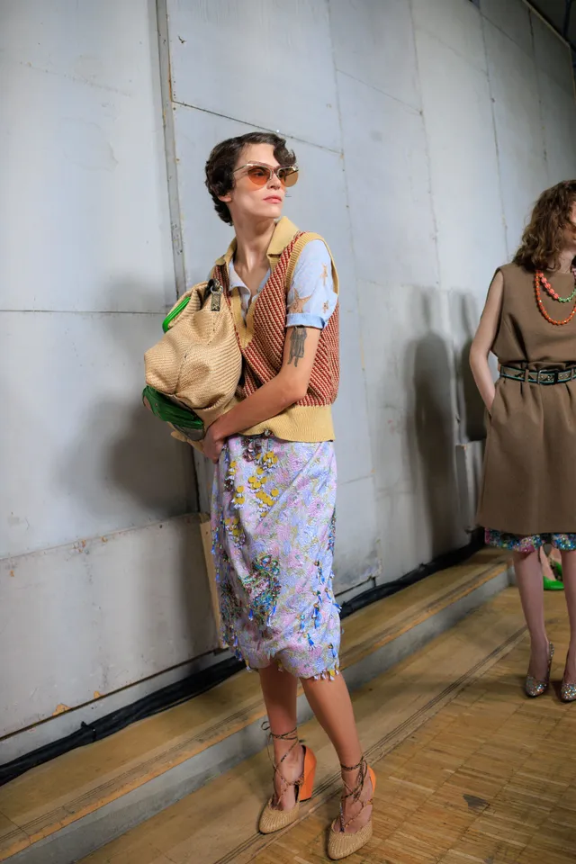 Εβδομάδα Μόδας Παρισιού SS27: Οι καλύτερες backstage στιγμες-81