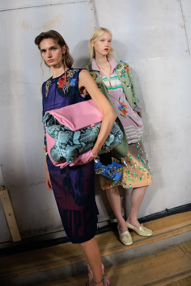 Εβδομάδα Μόδας Παρισιού SS27: Οι καλύτερες backstage στιγμες-75