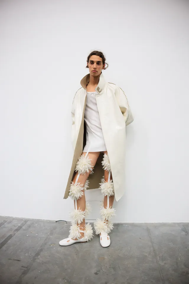 Εβδομάδα Μόδας Παρισιού SS27: Οι καλύτερες backstage στιγμες-43