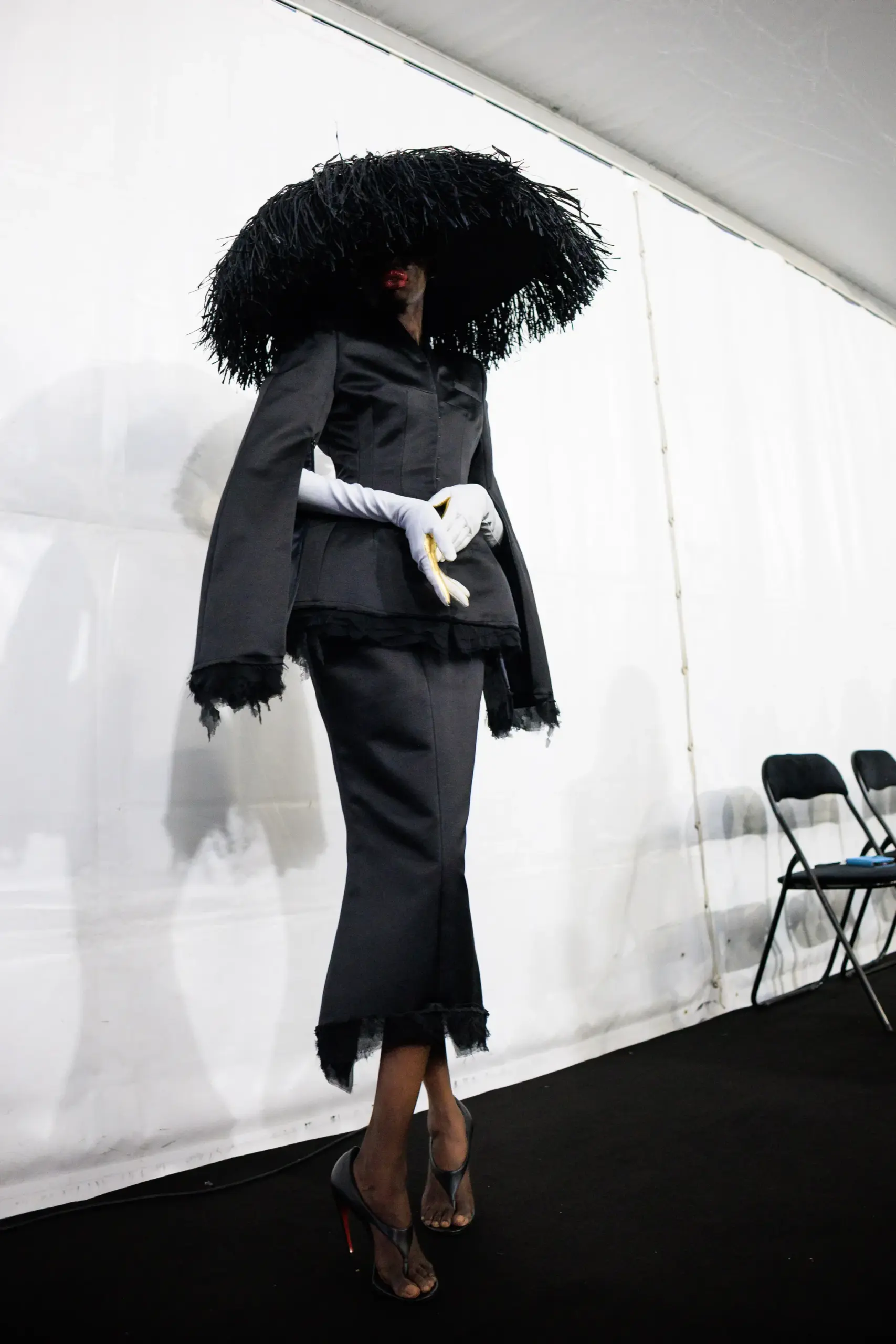 Εβδομάδα Μόδας Παρισιού SS27: Οι καλύτερες backstage στιγμες-87