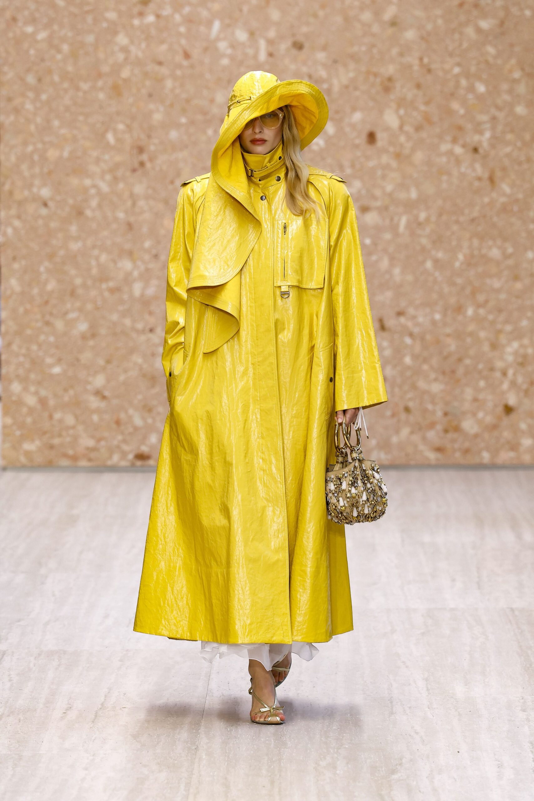 Chloé SS27: 5 τάσεις που θα κρατήσουμε από το show-4