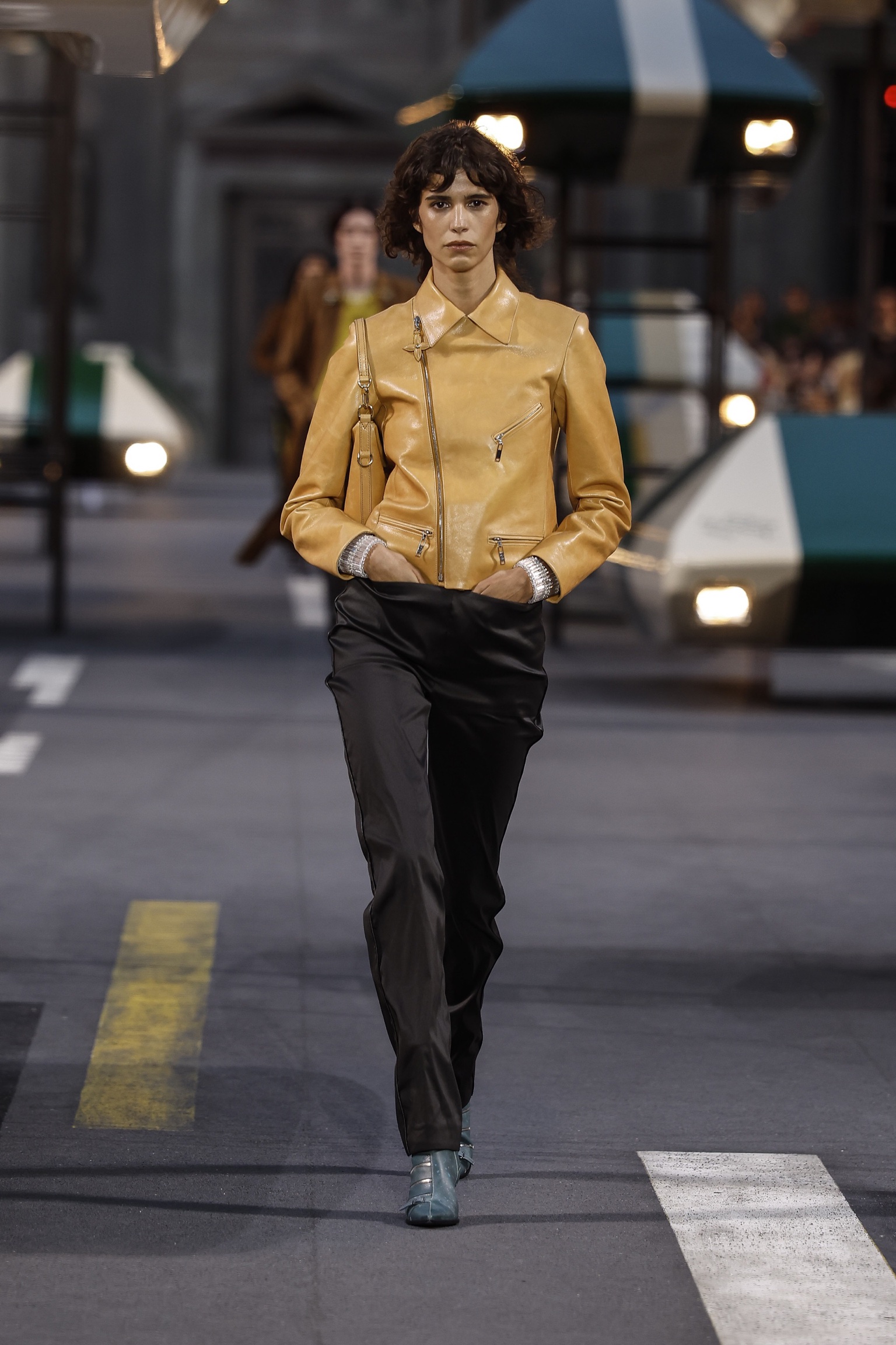 Louis Vuitton SS27: Το νέο less is more του Nicolas Ghesquière-2