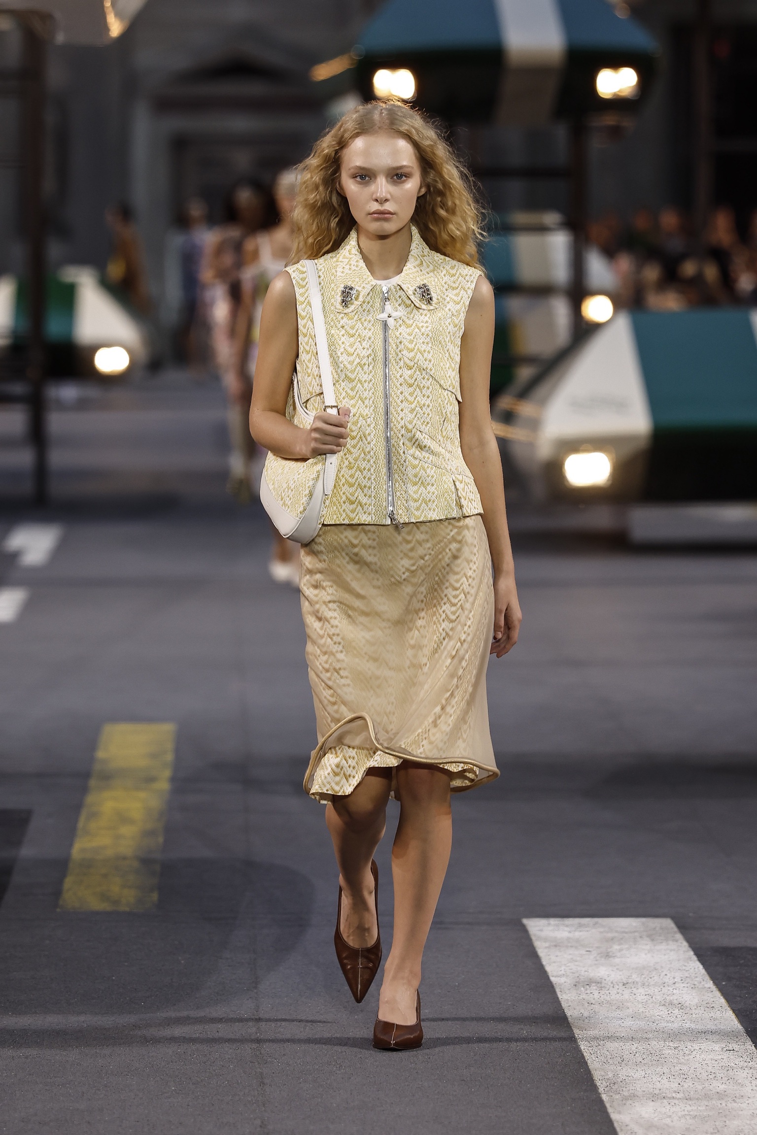 Louis Vuitton SS27: Το νέο less is more του Nicolas Ghesquière-5